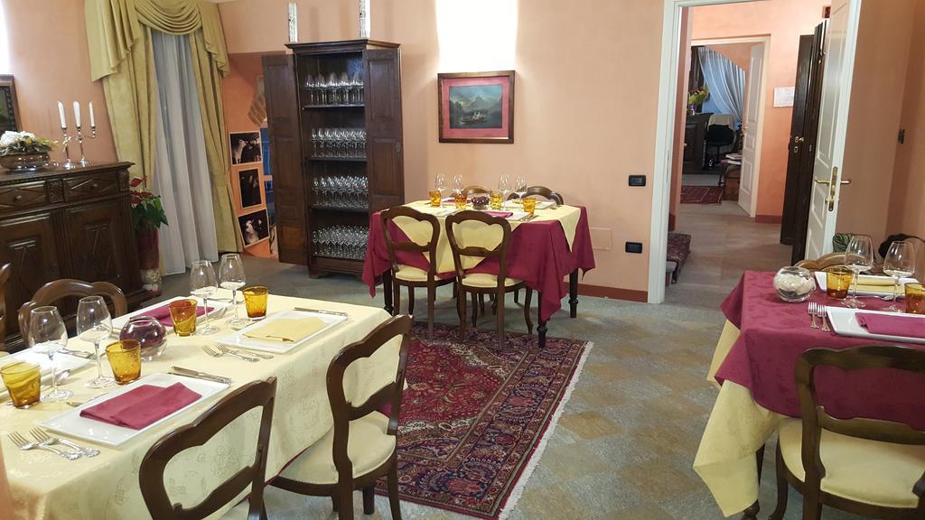 Carrù Hotel Palazzo Di Mezzo מראה חיצוני תמונה