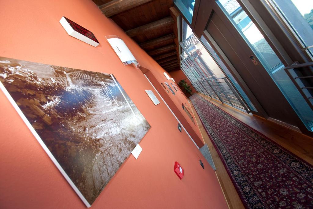 Carrù Hotel Palazzo Di Mezzo מראה חיצוני תמונה