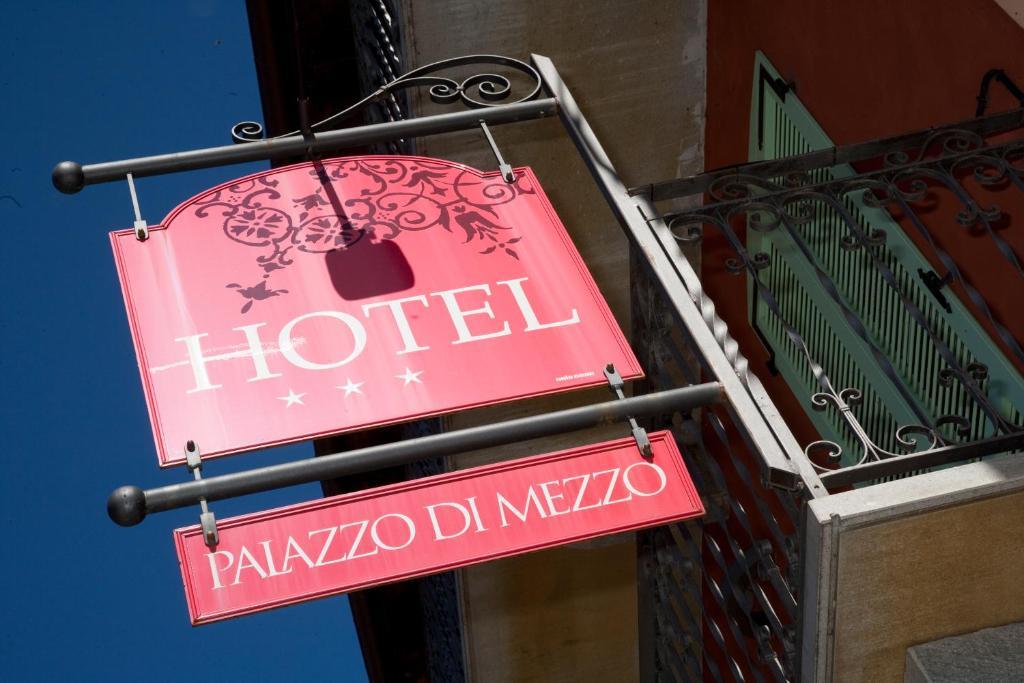 Carrù Hotel Palazzo Di Mezzo מראה חיצוני תמונה
