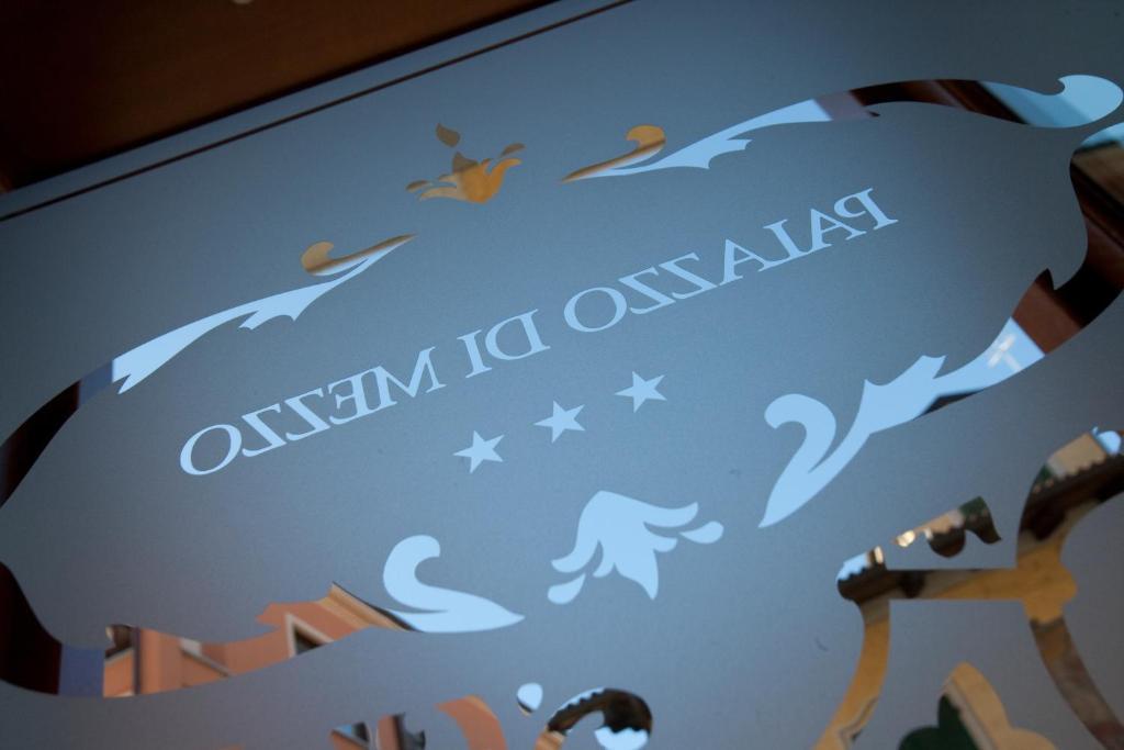 Carrù Hotel Palazzo Di Mezzo מראה חיצוני תמונה